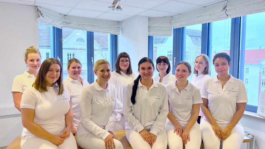 0e32ce5c b96d 4d4c 8f9f f0503ef74eee